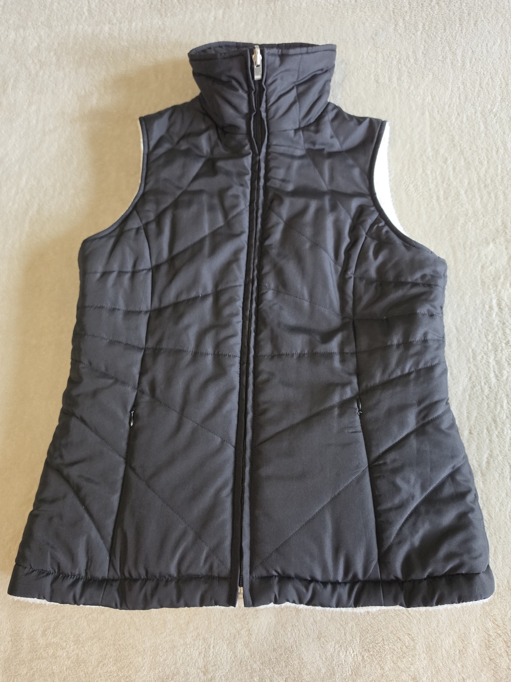 Women's Black/White Quilted Puffer Vest - Lightweight Reversible